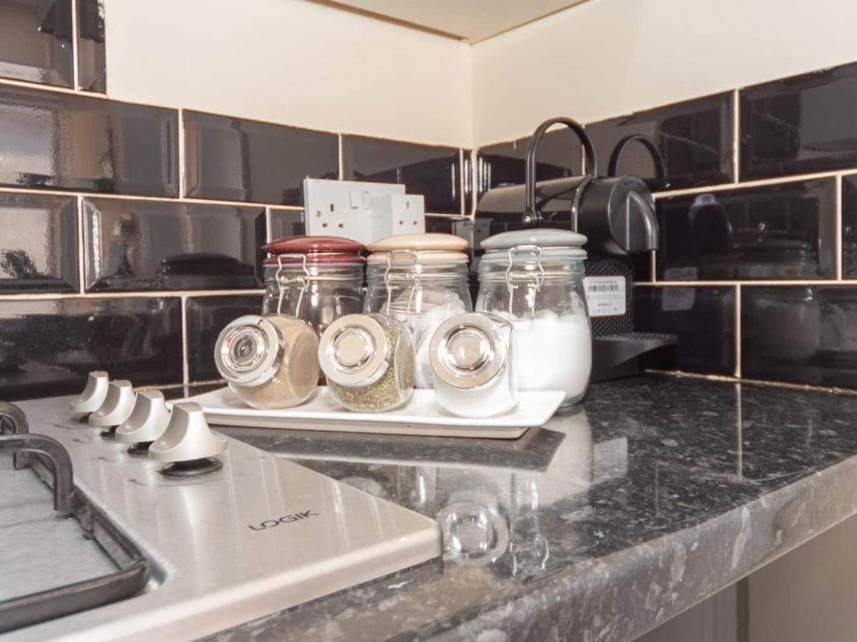 Bellaliving 2 Bedroom Apartment - Luton Luton  Exterior photo